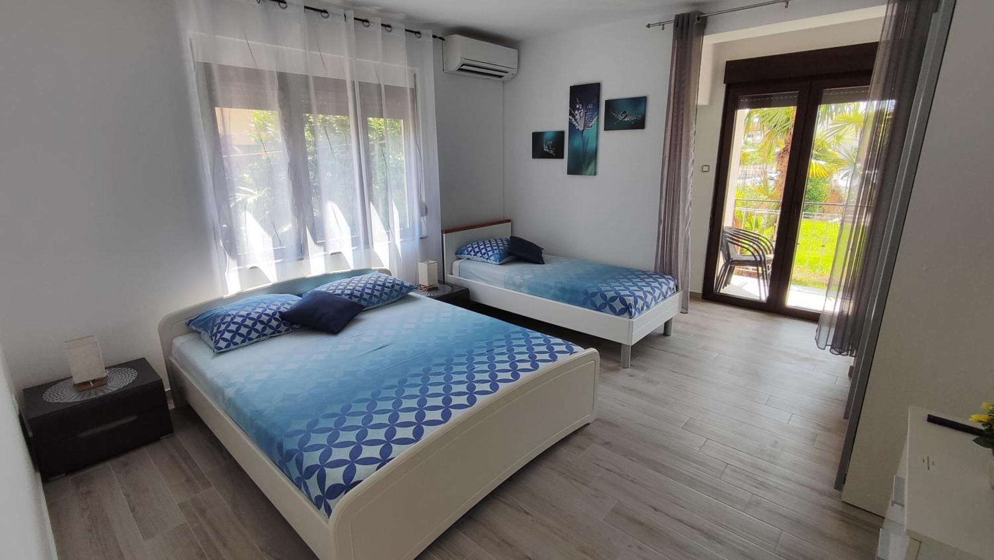 Viktor Rooms And Apartments 2 Ровінь Екстер'єр фото