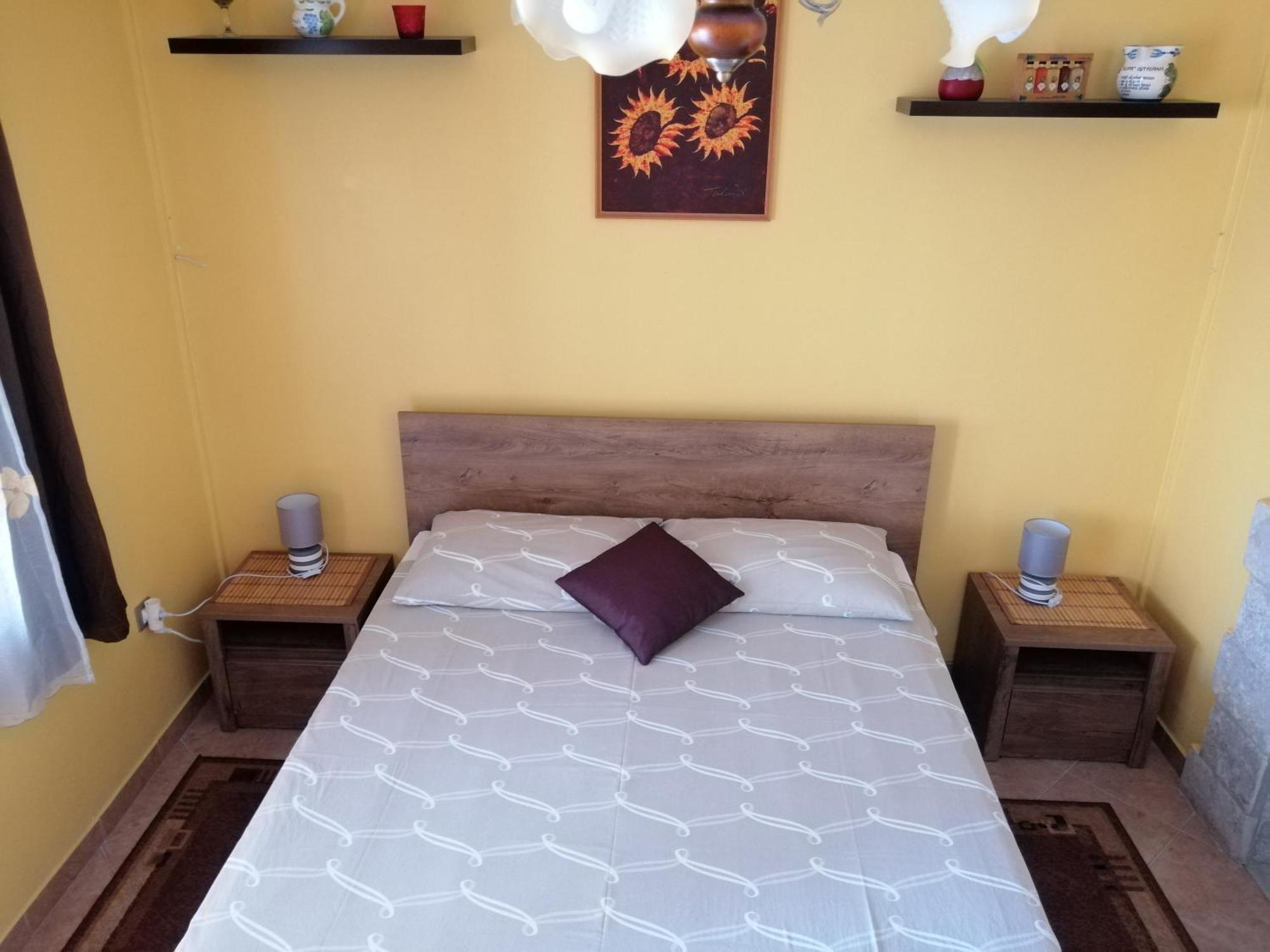 Viktor Rooms And Apartments 2 Ровінь Екстер'єр фото